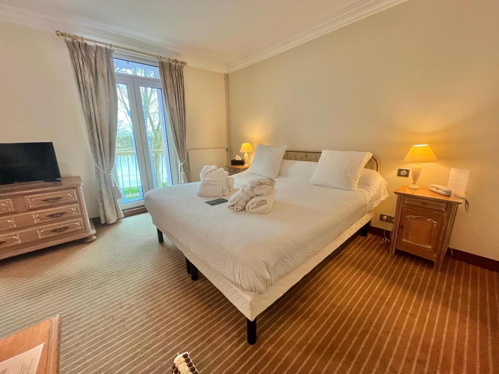 Logis Hotel Le Rivage Gien Exterior foto